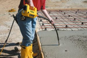 Уплотнение бетонной смеси